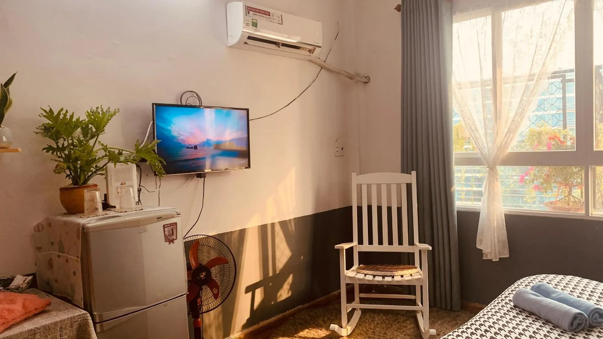 Апартаменты Sunlight House Хошимин